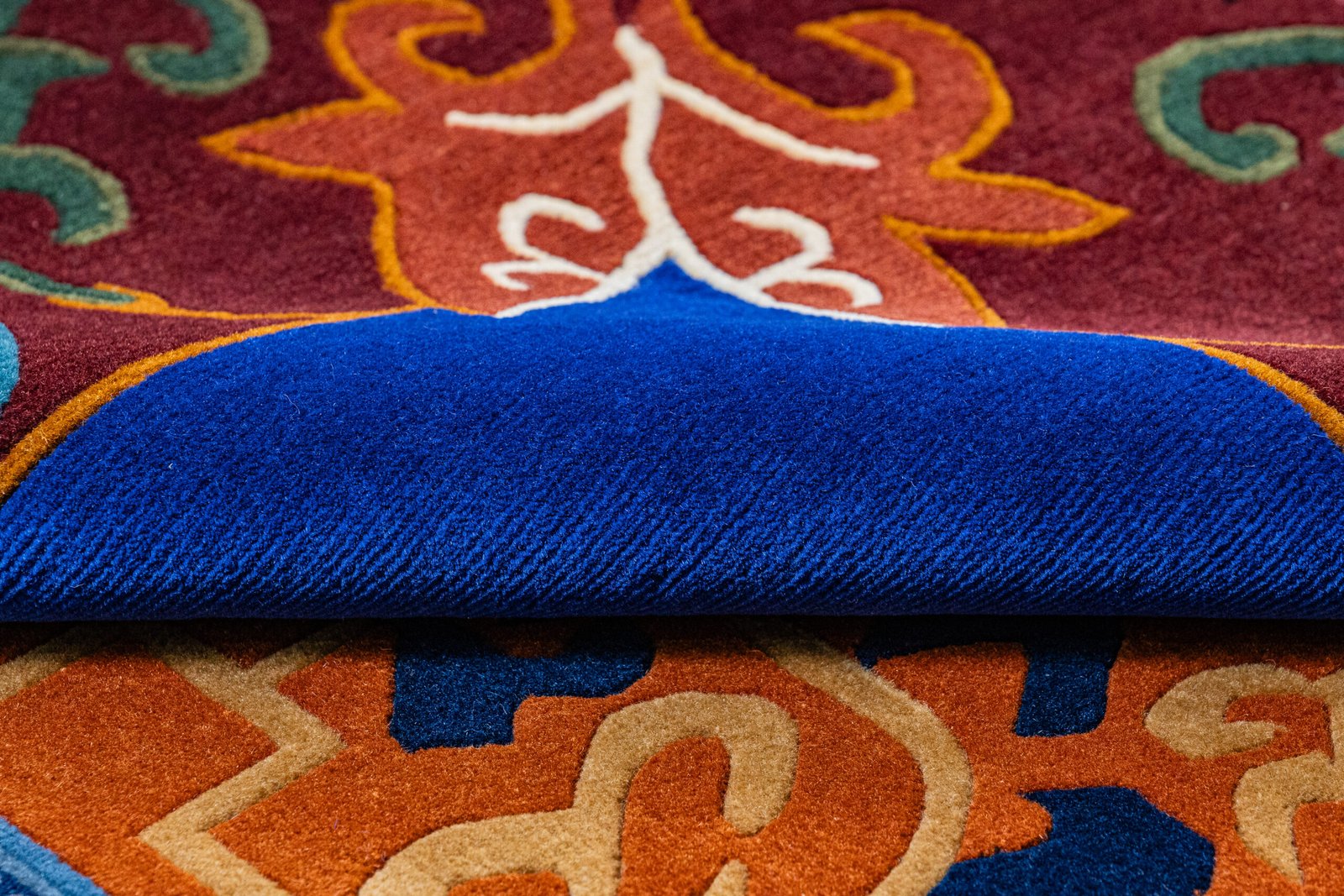 Neelpushpa, 249 x 143 cm 100% Wolle – Bild 3